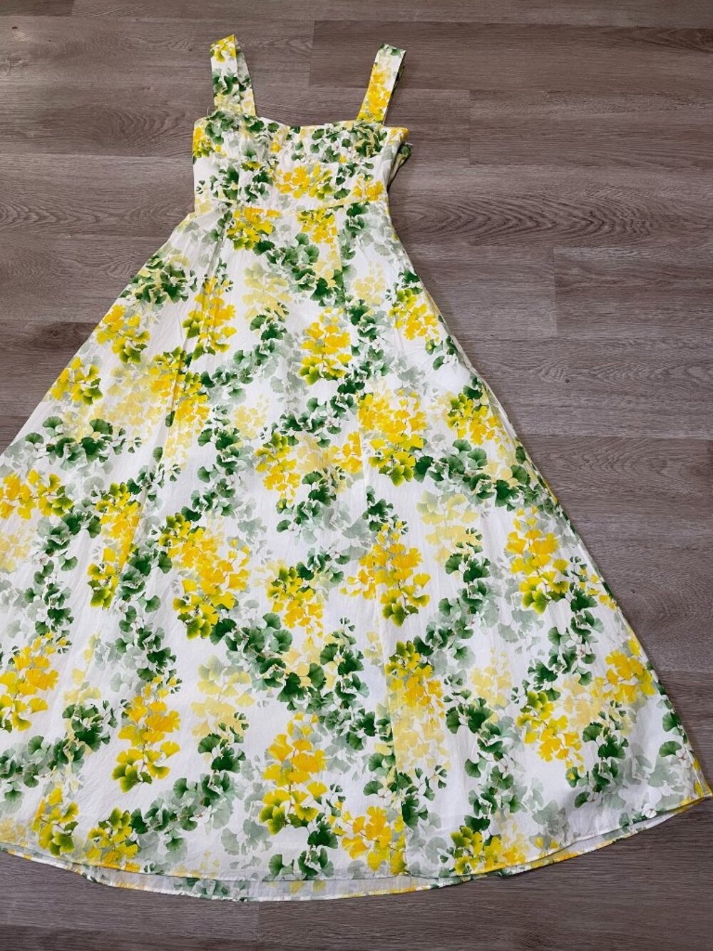 Sundress - Picture 10 of 15